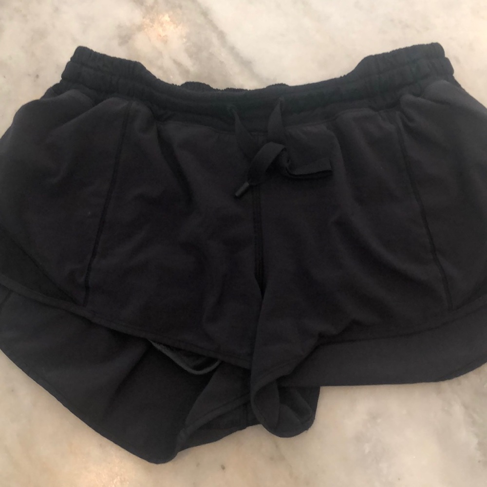 Lulu lemon hotty hot shorts